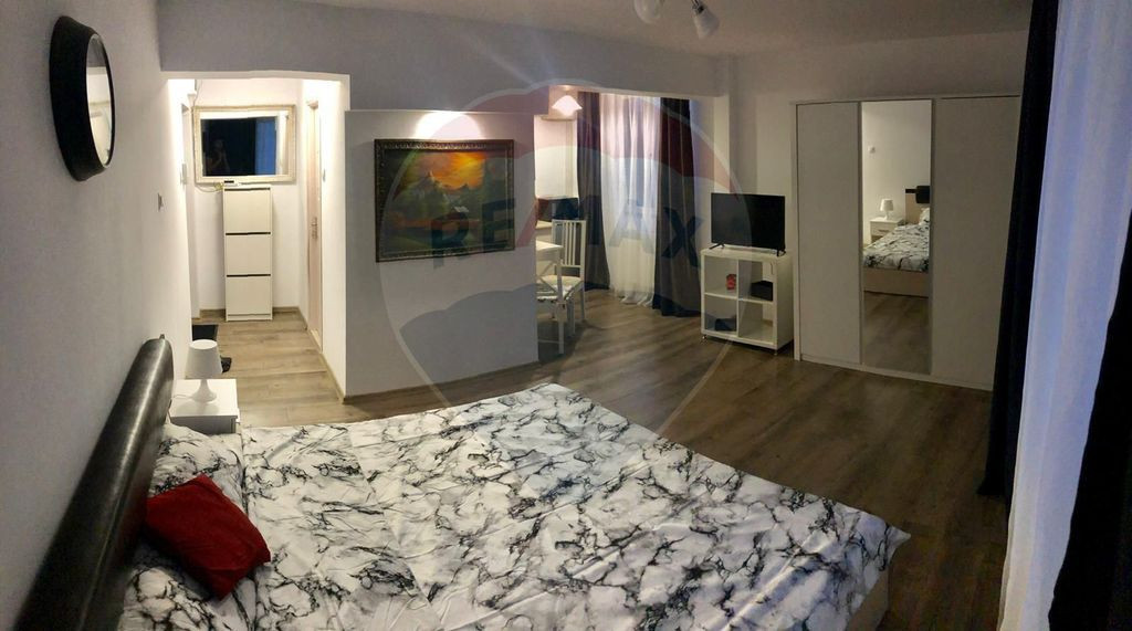 Apartament cu 1 camere de vânzare în zona Central