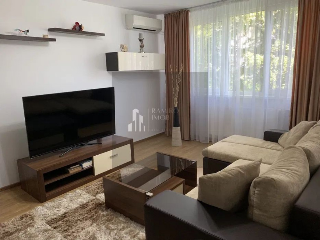 2 camere - decomandat - 50 mp – 2 min Metrou valea Ialo...