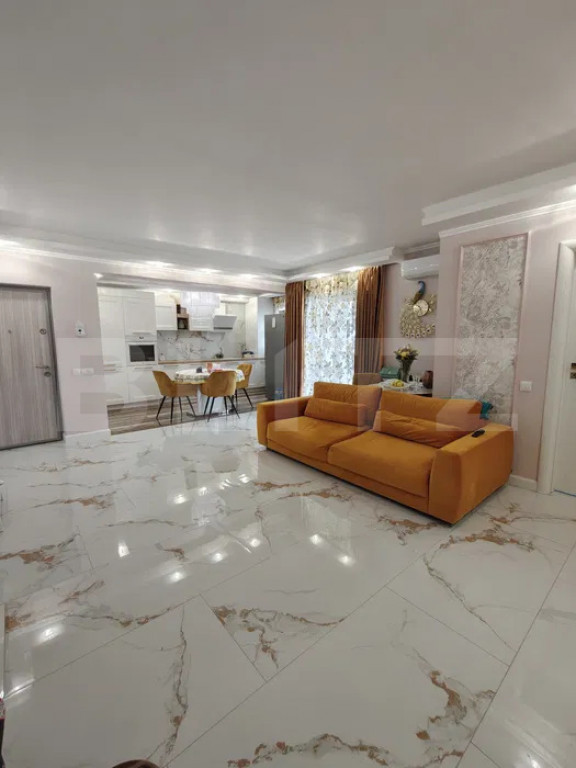 Apartament lux, 3 camere, 71 mp, parcare, etaj intermediar,