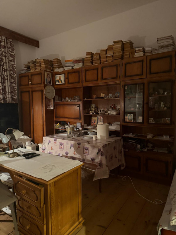 Casa individuala , teren 888mp , Siret