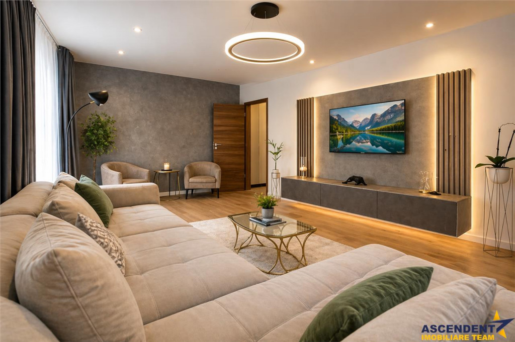 Lux, decomandat, balcon, loc parcare, Cosmopolit, Brasov