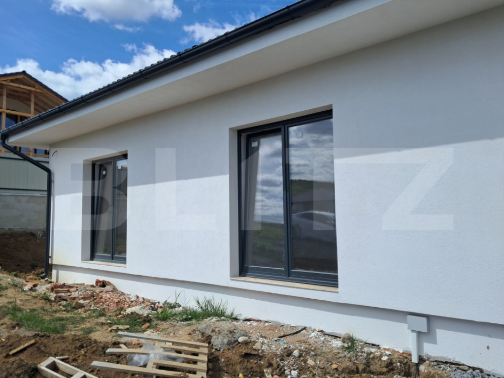 Locuință modernă în Livezeni, compartimentare eficientă