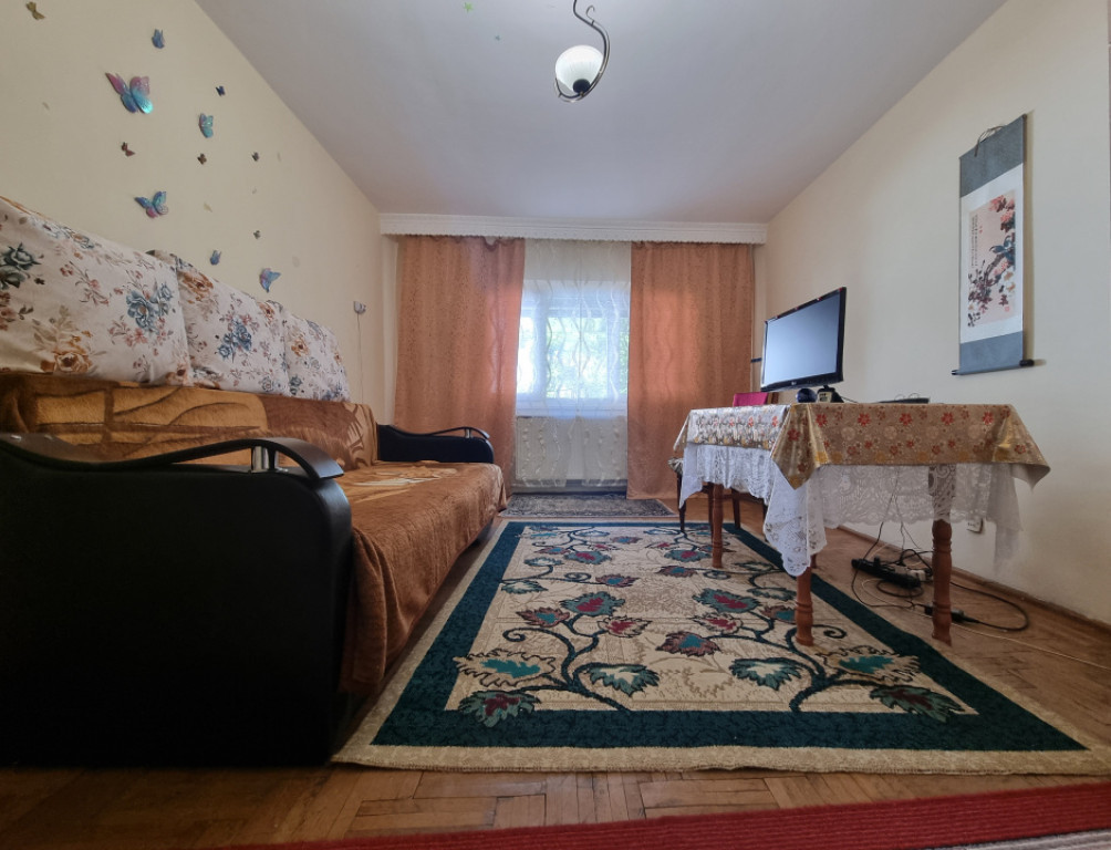 Garsonieră decomandată în bloc de apartamente/confort 1/Z