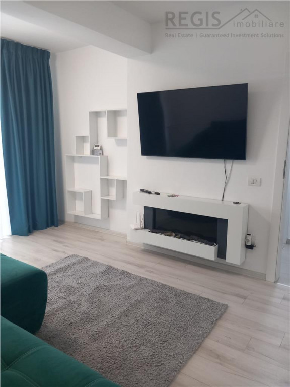 Garsoniera | Zona Coresi | Parcare Subterana