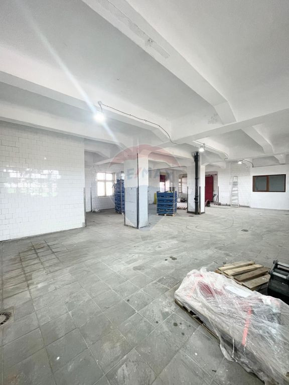 Spațiu industrial de 148mp pe Calea Aurel Vlaicu