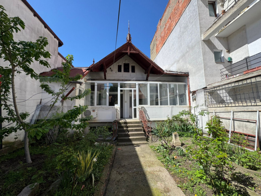 Casa in cetrul orasului pentru muncitori, zona Memorandumulu