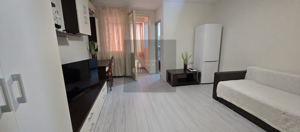 Garsoniera 31 mp /Titan