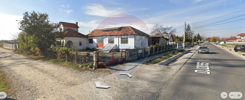 Casă si spatiu comercial cu suprafata de 483 mp