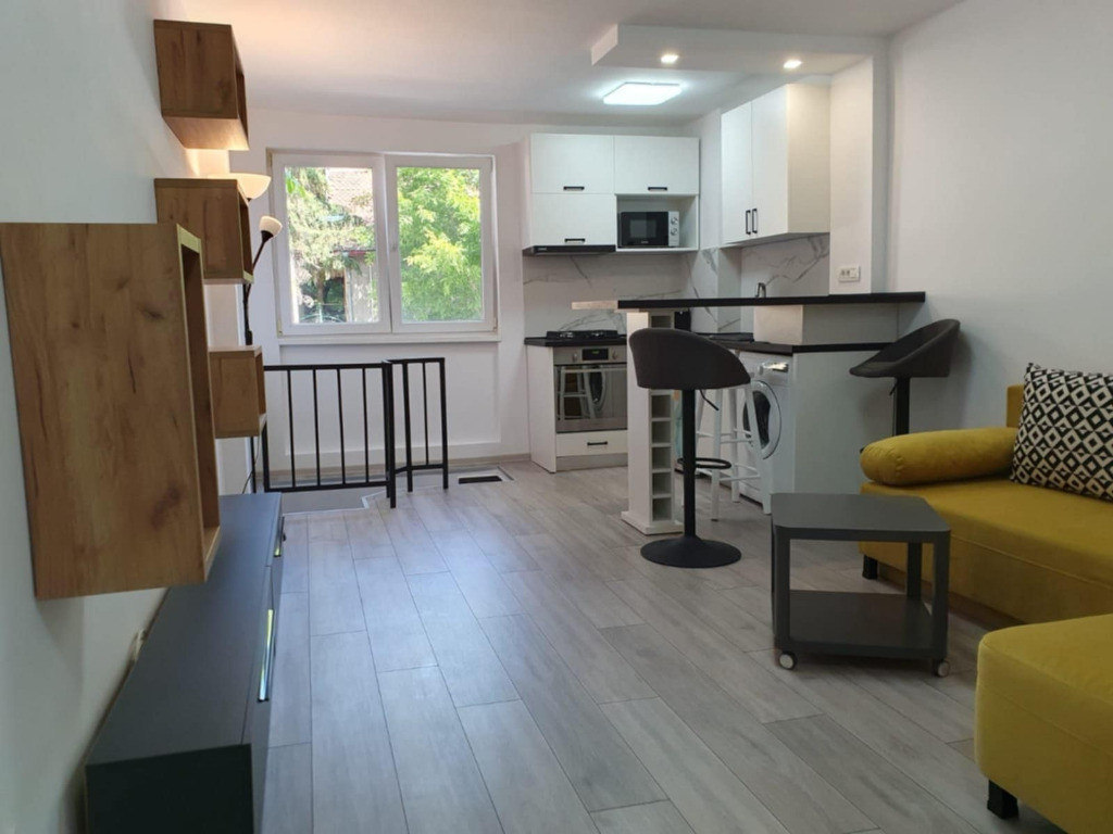 Apartament 2 camere central Zona Afi