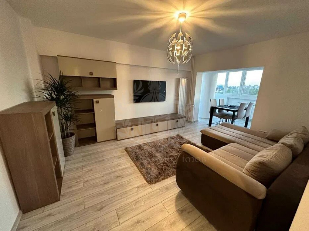 //2 CAMERE//DECOMANDAT// ULTRACENTRAL//