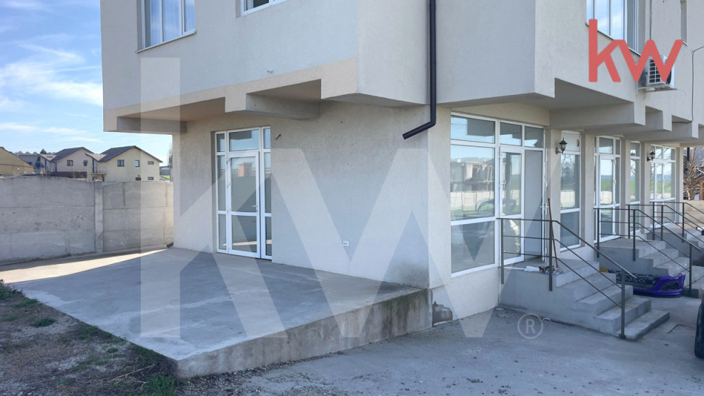 Spații comerciale de închiriat – poziție excelentă, vi