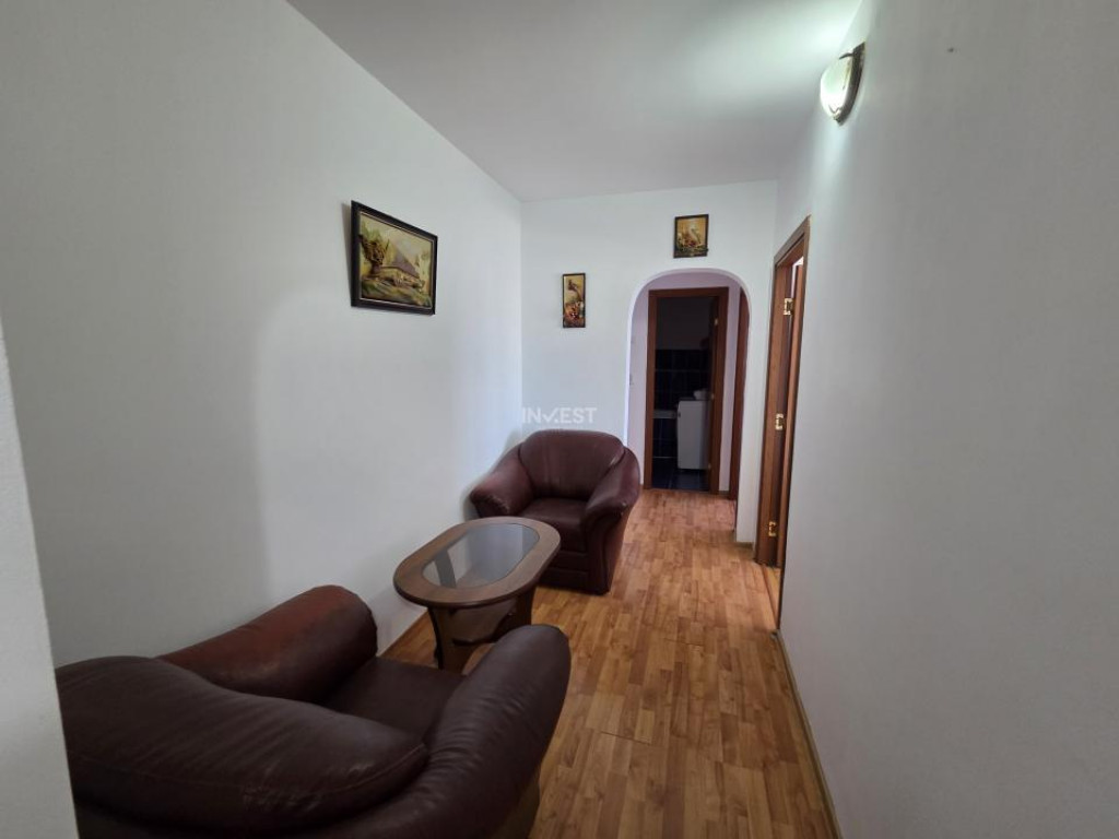 Apartament 3 camere-decomandat-etaj intermediar-Mircea Cel B