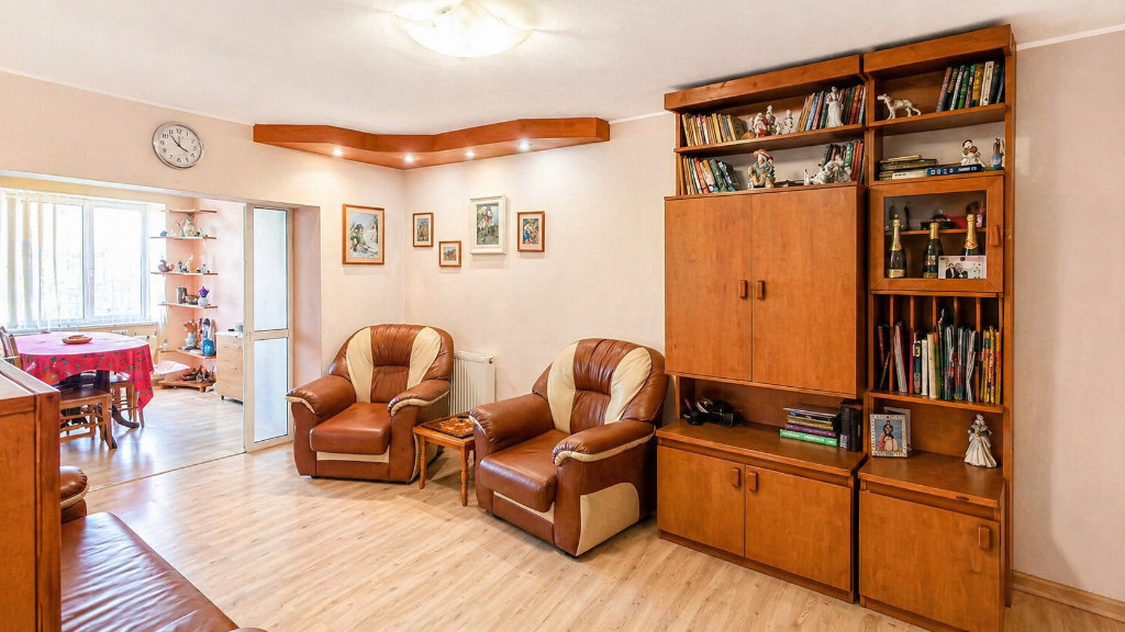 Apartament 3 camere Parter