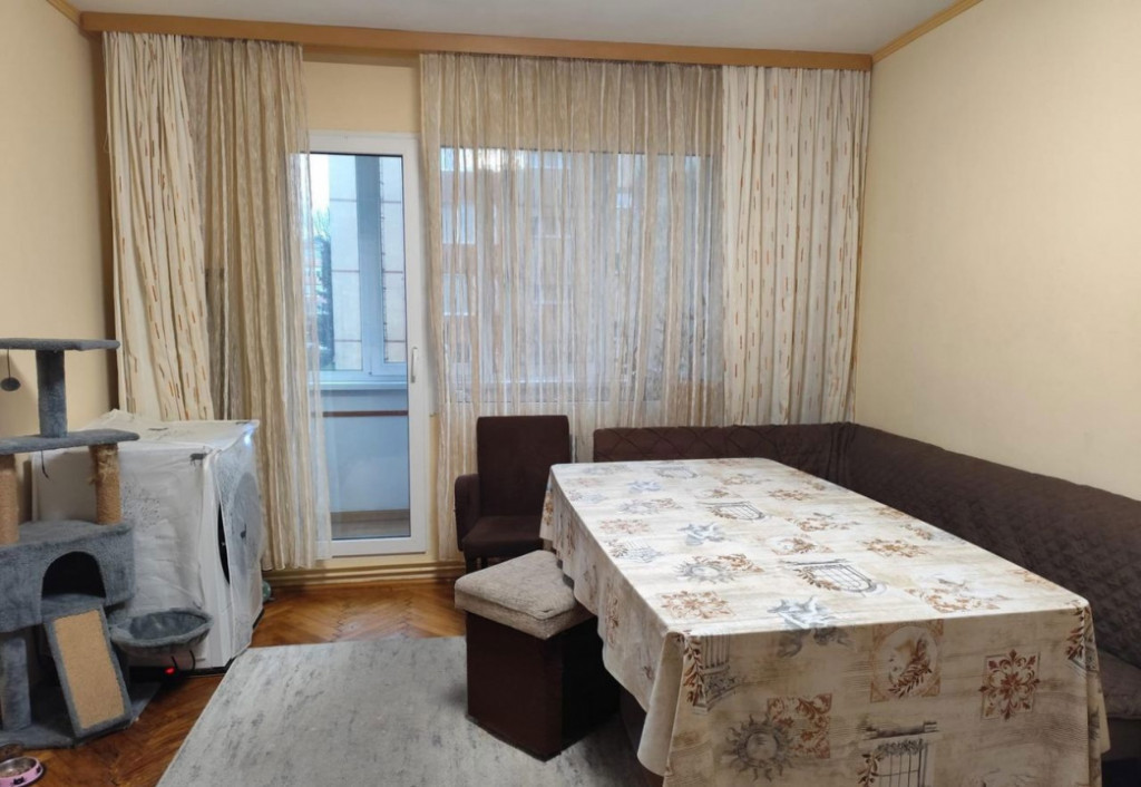 Apartament 3 camere-Astra-Carpatilor