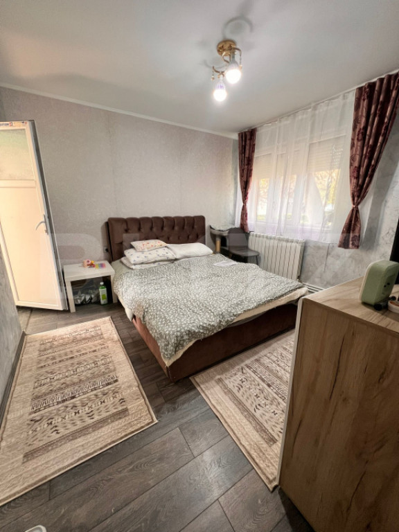 APartament cu 2 camere decomandat, 56 mp in Hunedoara