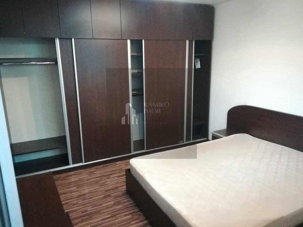 3 camere decomandat – Titan 1 decembrie 1918