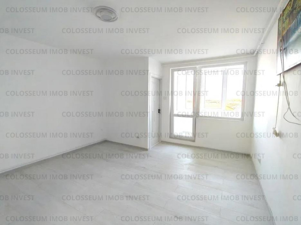 Garsoniera | renovata integral | etaj intermediar - zona Noua