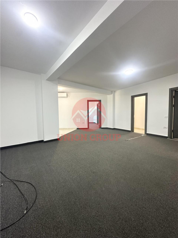 Spatiu Comercial 70 mp, Etaj 3, zona Brotacei