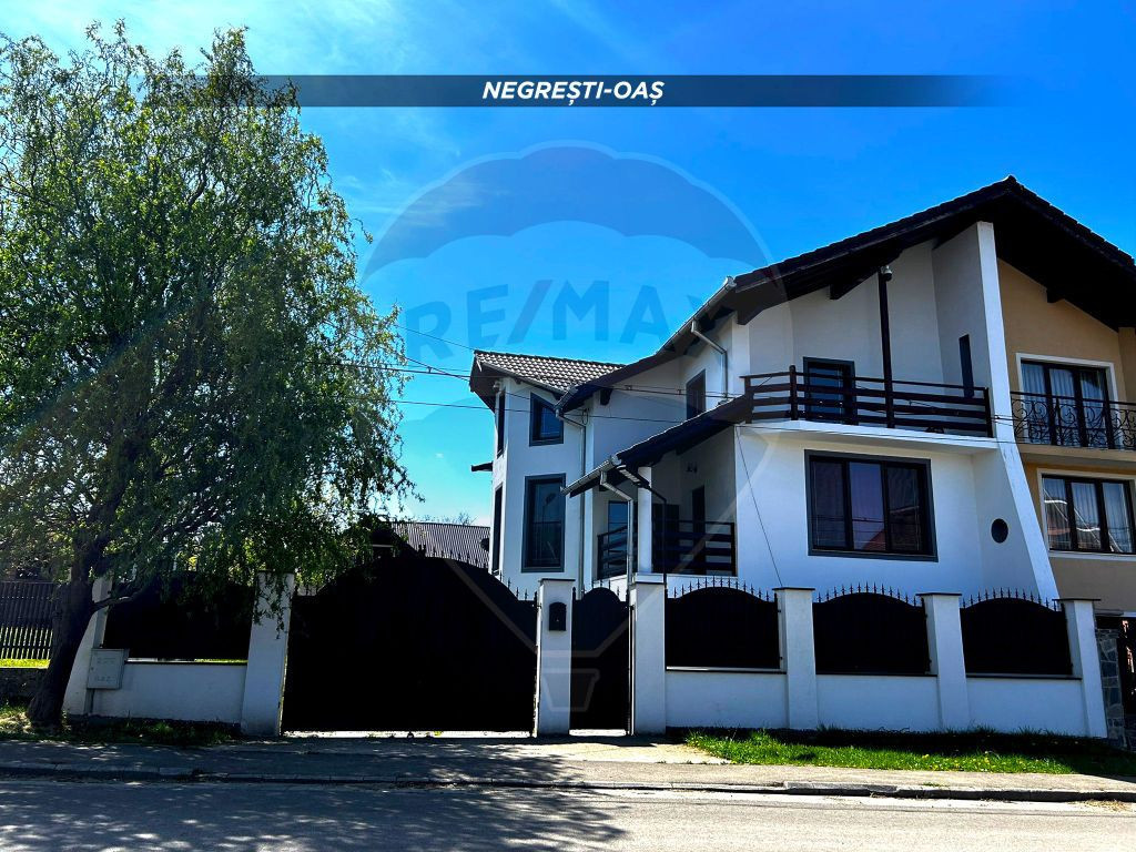 Casa spațioasă cu teren si foișor - Negrești Oaș
