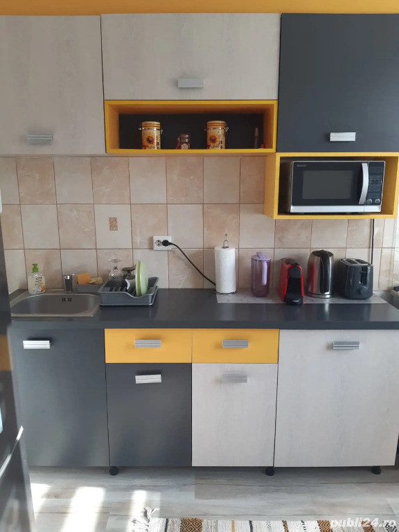 Garsoniera Astra decomandata