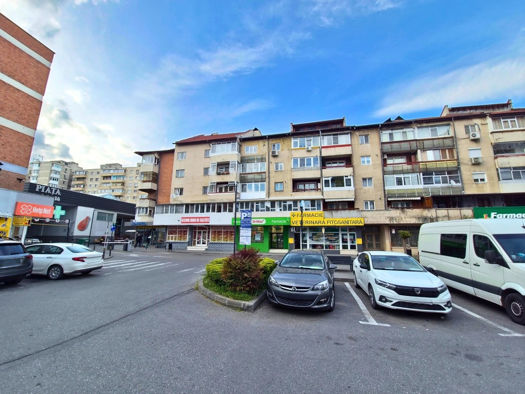 APARTAMENT DE INCHIRIAT IN CENTRU - 4 CAMERE