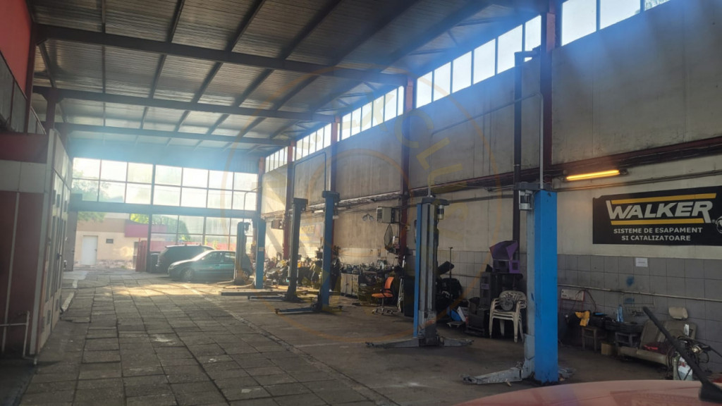 Spatiu comercial complet echipat functional cu 8 rampe