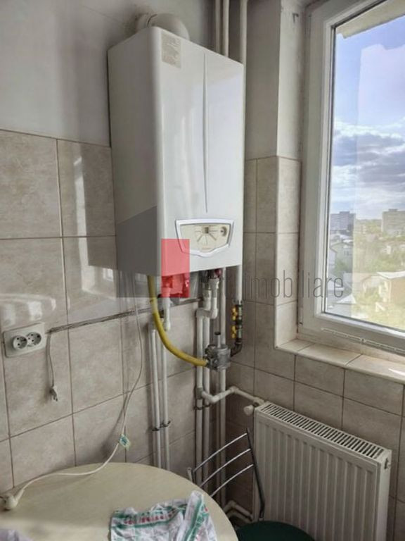 Vânzare apartament 3 camere cu centrală Bd. Obregia - F...