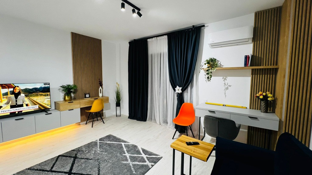 Apartament 2 camere de închiriat - Complex Ela Cotroceni, zona Răzoare