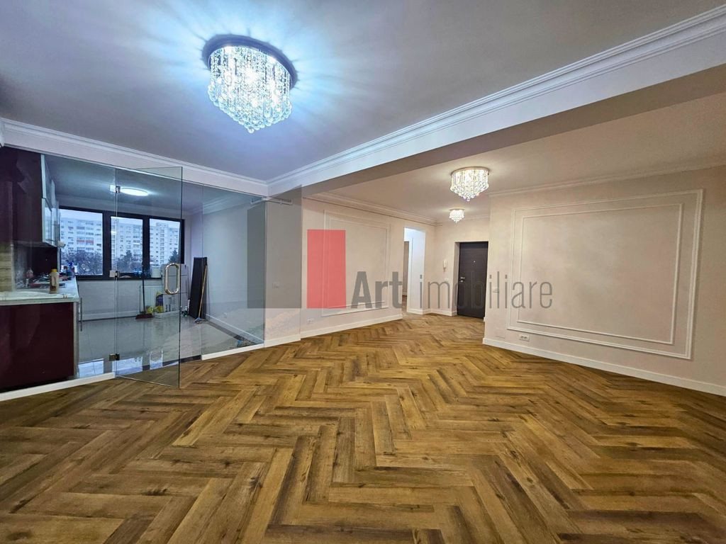 Apartament 3 camere si curte proprie de 141mp, bloc boutique