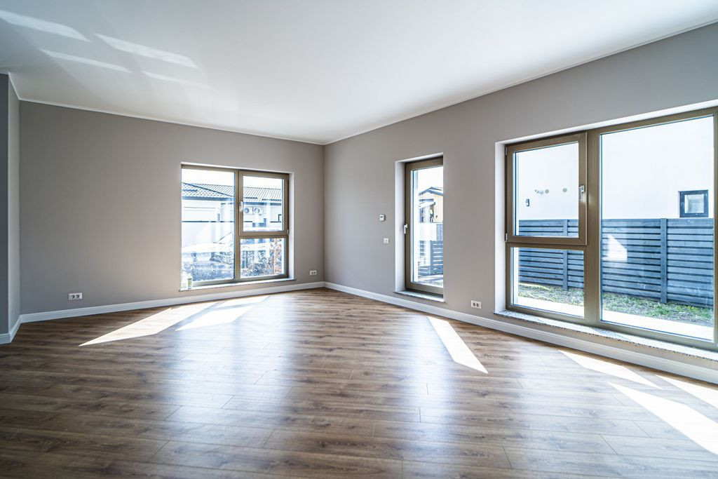 Casa individuala 5 camere / Finisaje Deosebite / Otopeni ...