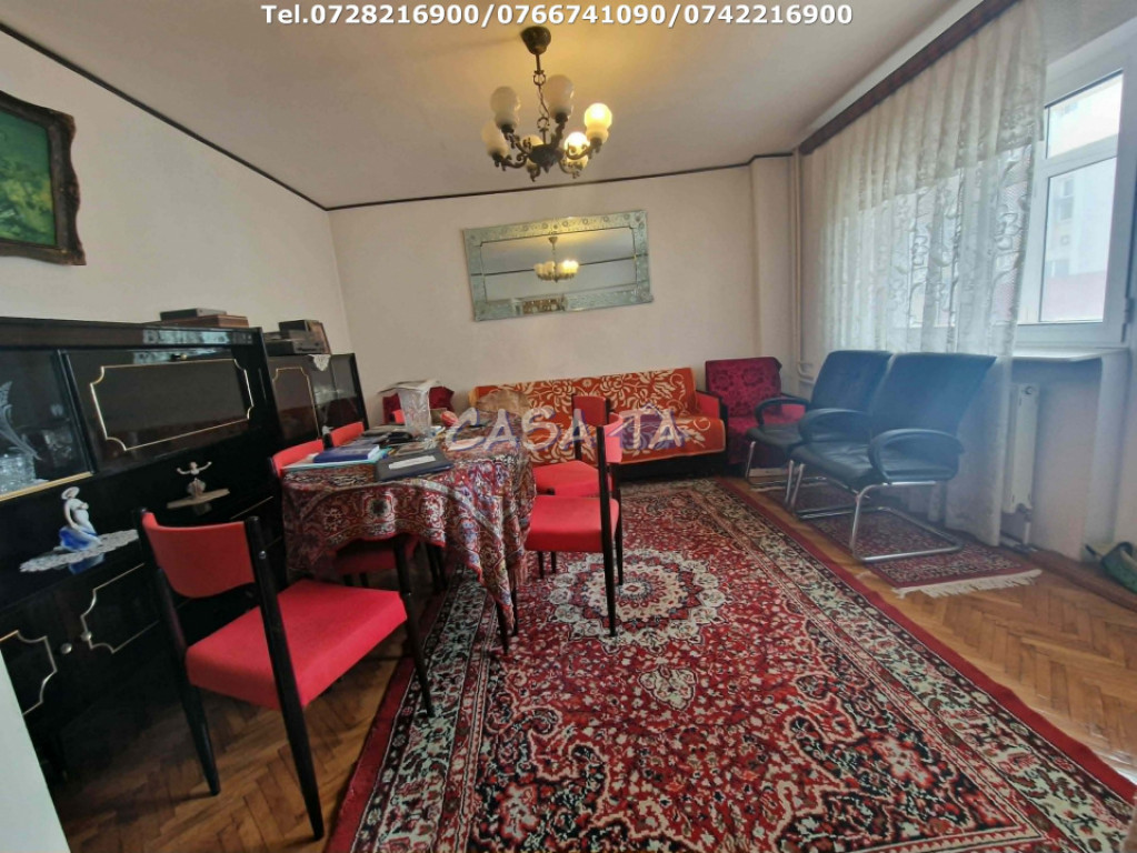 Apartament 4 camere, situat în Târgu Jiu, Str Unirii (Ultr