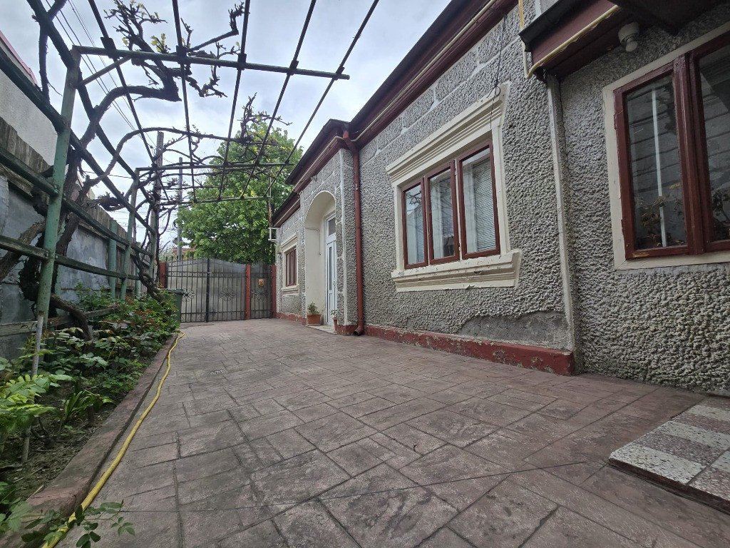 Spatiu comercial P+1 Cladire Independenta Posibilitate RATE.