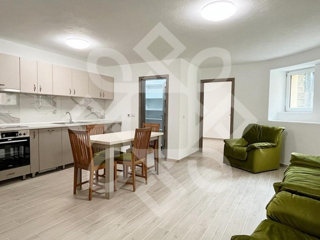 Apartament Universitate - Central, 3 camere, renovat