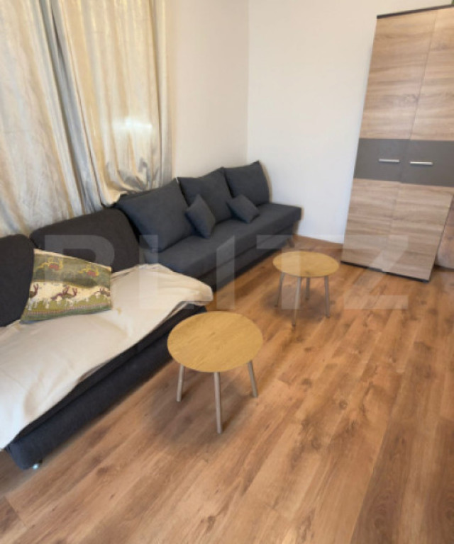Apartament 3 camere, 60 mp, Calea Severinului-Taxi Favorit