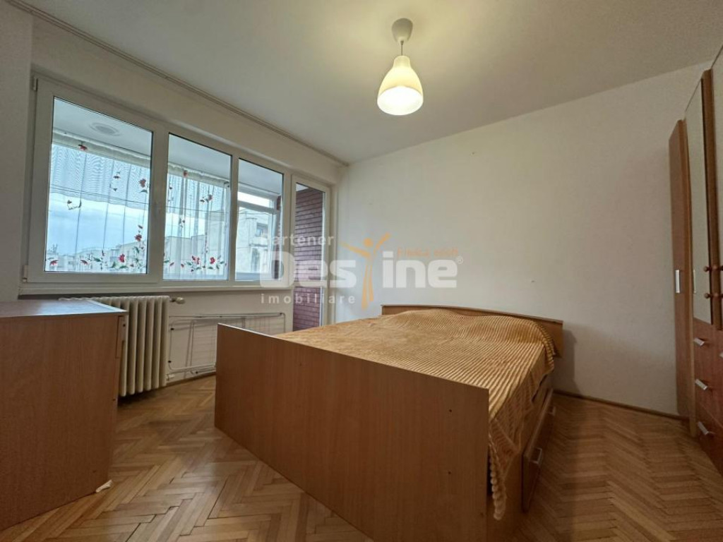 Apartament 3 camere semidecomandat in apropierea statiei de