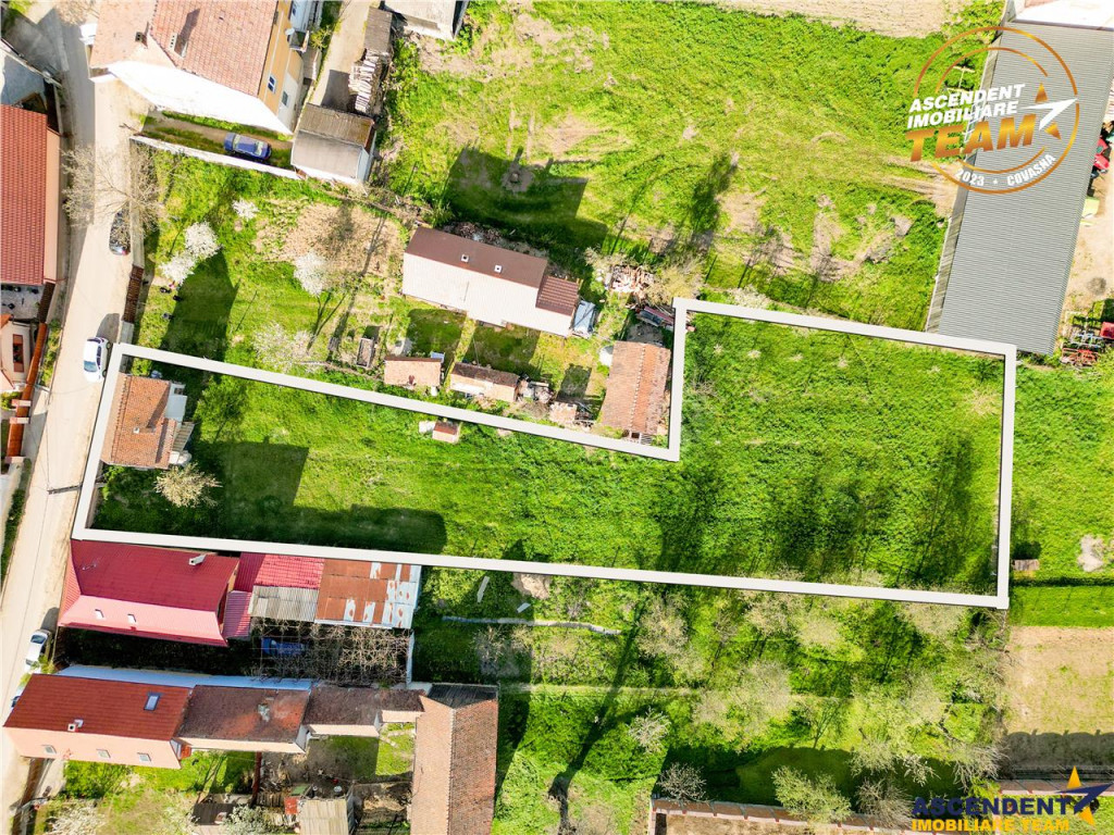 Casuta cu parc privat de 1.500mp, Central, Bodoc, la 15 min