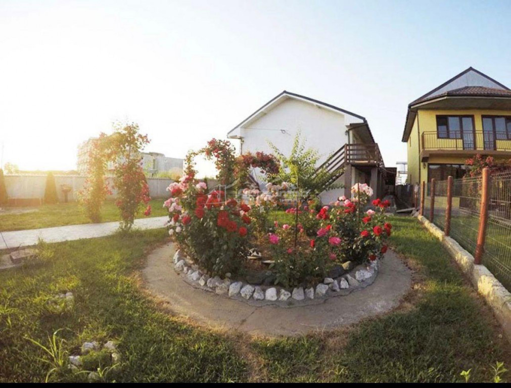 Vila 3 camere - Pensiune 9 camere-Eforie Nord