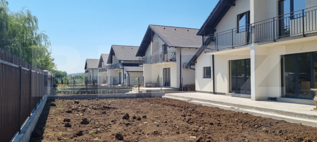 Duplex modern de vânzare în Sâncraiu de Mureș – confor