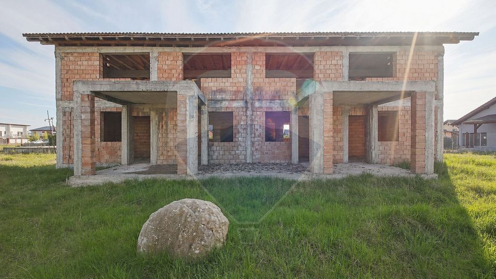 Casă / Vilă cu 6 camere de vânzare