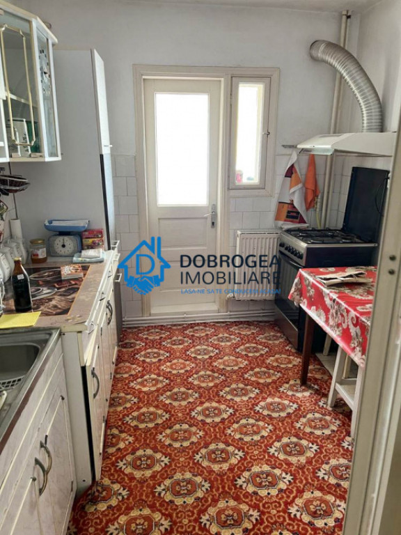 C5- 2 CAMERE DECOIMANDAT ,ETAJ 1, CENTRALA GAZ