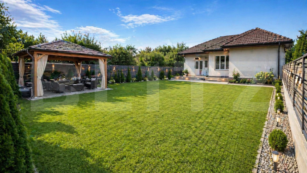 Casă 4 camere 110 mp utili , 950 mp teren , Zonă ultracent