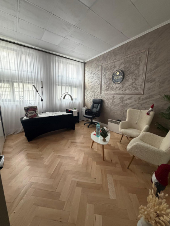 Spatiu de inchiriat , zona centrala, Radauti