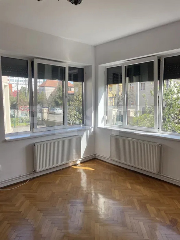 Apartament 2 camere, semidecomandat, cu gradina la casa, lan