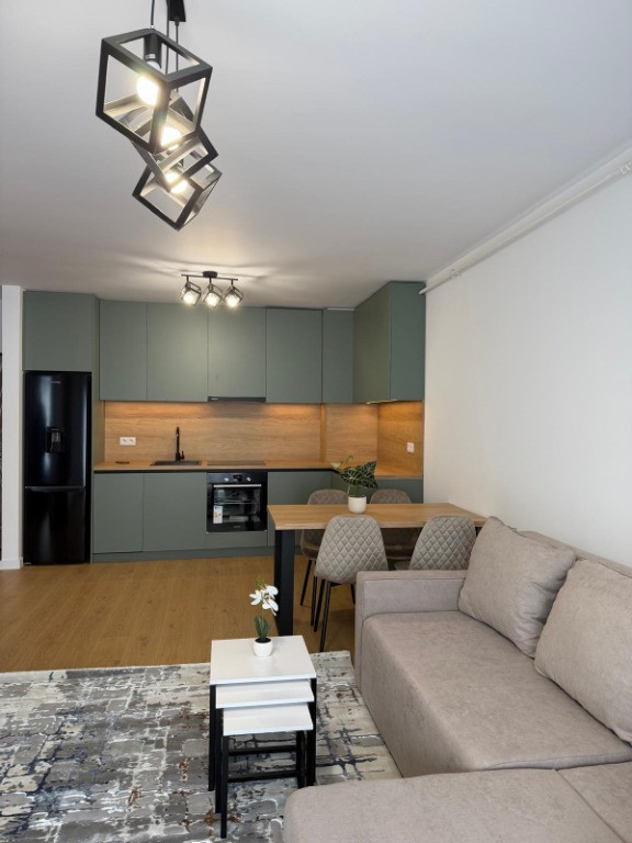 Apartament 2 camere, et.6, lift, sup.45 mp, complet nou Floresti