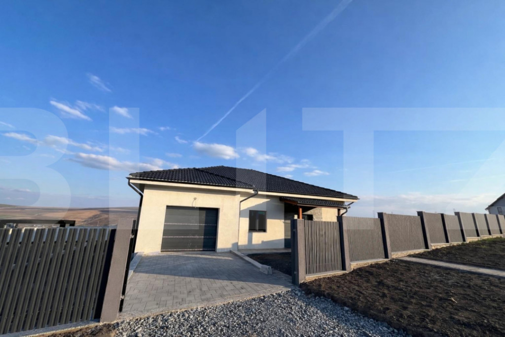 Casa individuala moderna in sat Rediu