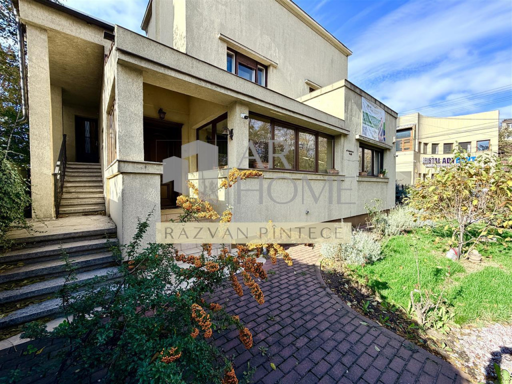 Vila D P, 6 camere, Bulevard, Ploiesti