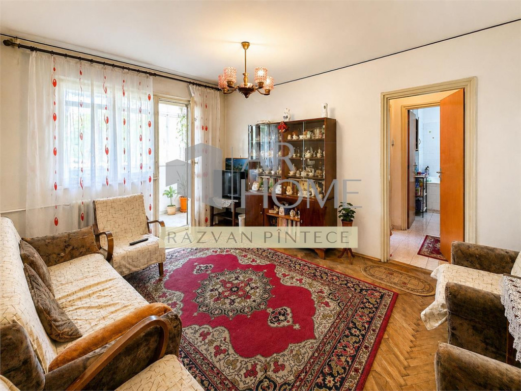 Apartament 2 camere, semidecomandat, zona Sud Value Center,