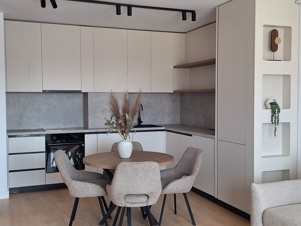 Apartament 2 camere, et.5, lift, sup.45 mp, complet nou Floresti