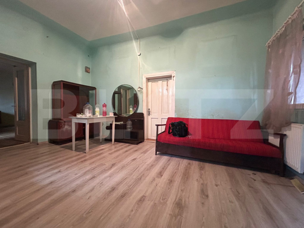 CASA SPATIOASA DE VANZARE CE OFERA CONFORT SI LINISTE