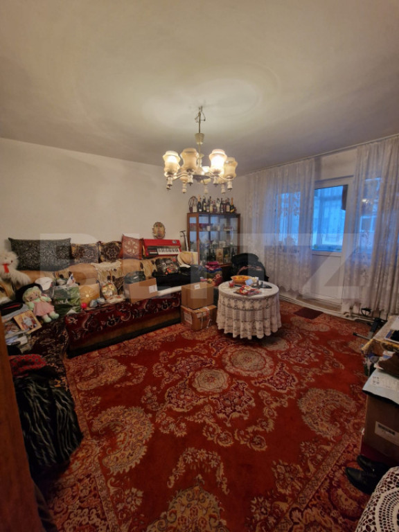 Apartament cu 3 Camere Decomandate - Etaj 1 - Zona George Enescu